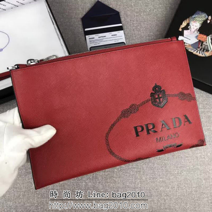 PRADA普拉達 專櫃最新款 摩登態度系列 十字紋牛皮 男士手包 2NG005 DD1822